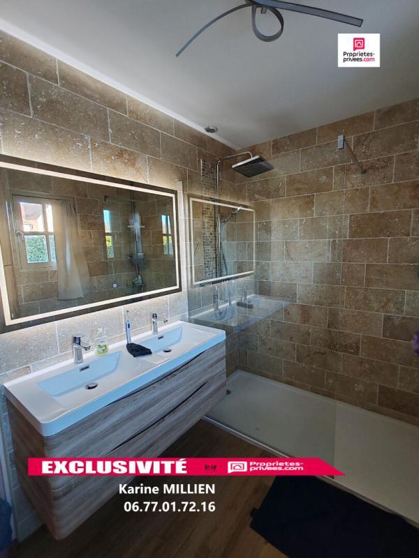 Maison - 240 m² - 7 pièces