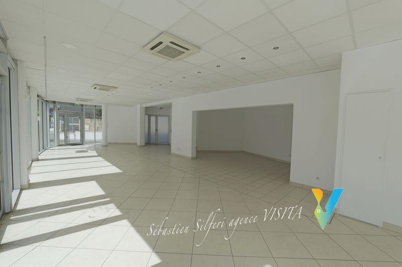 Local commercial - 103 m²