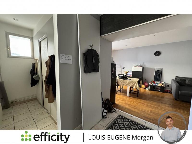 Immeuble - 306 m² - 15 pièces