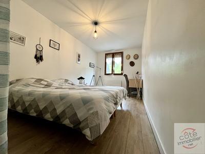 Appartement ancien - 57 m² - 3 pièces