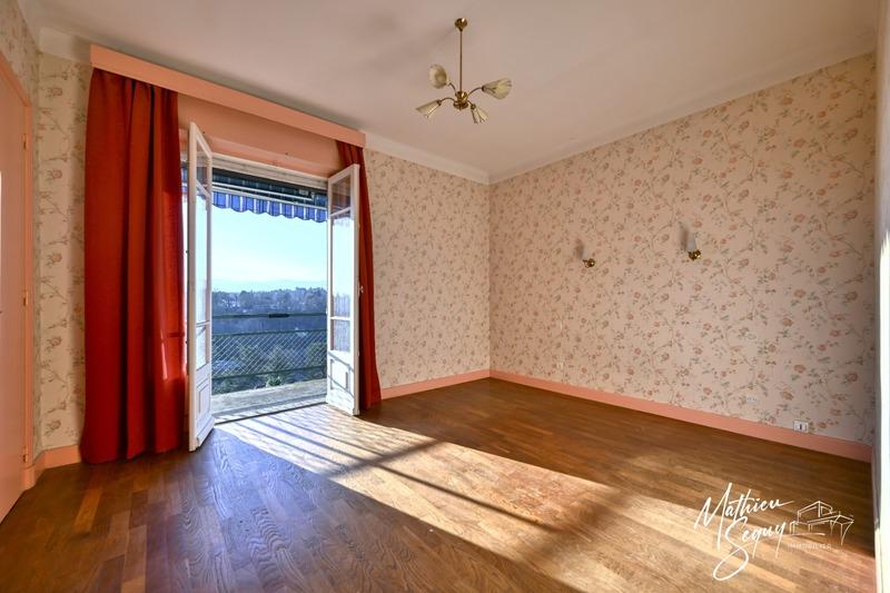 Appartement - 114 m² - 5 pièces
