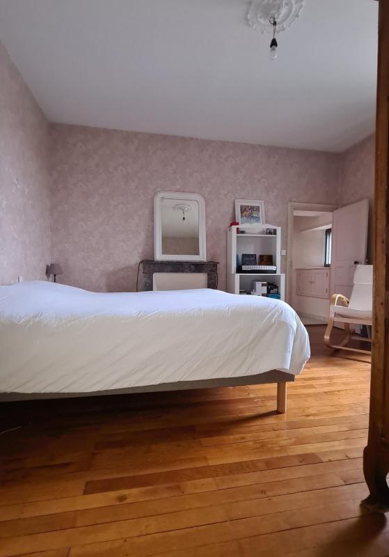 Maison - 160 m² - 10 pièces