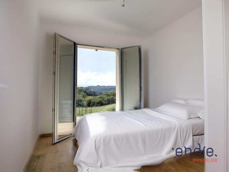 Maison contemporaine - 91 m² - 5 pièces