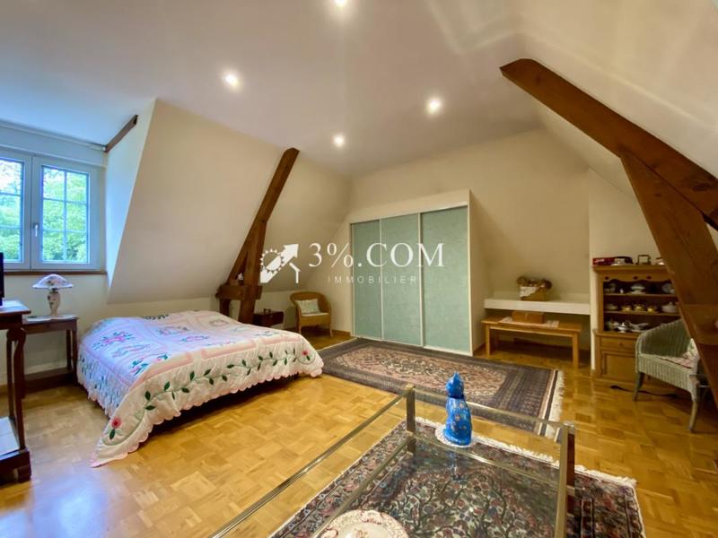 Propriété - 233 m² - 9 pièces