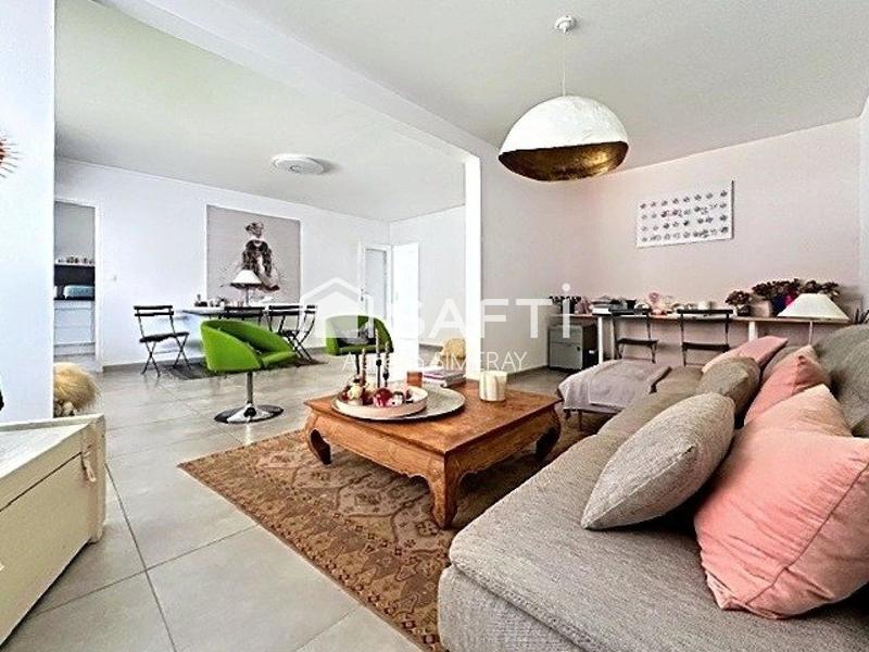 Appartement - 99 m² - 4 pièces