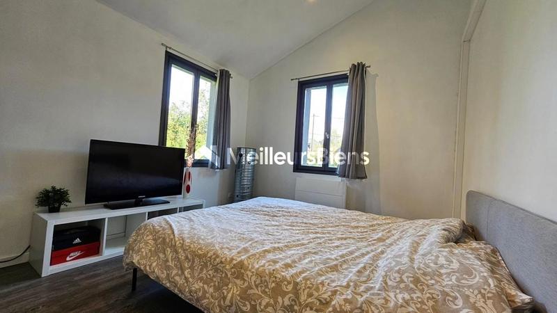 Maison - 328 m² - 8 pièces