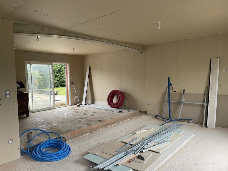 Maison - 99 m² - 4 pièces