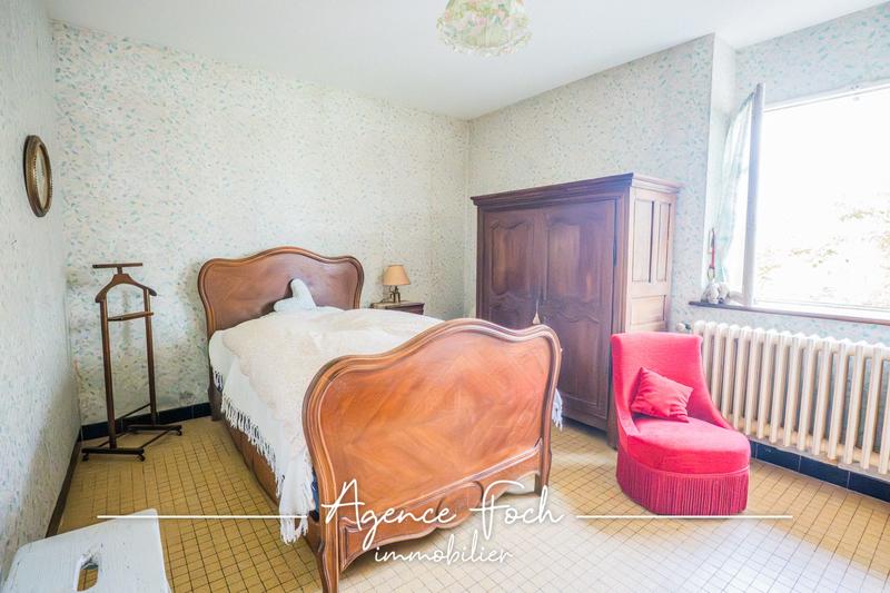 Maison - 202 m² - 5 pièces