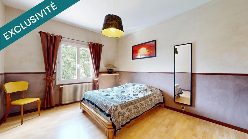 Maison - 203 m² - 7 pièces