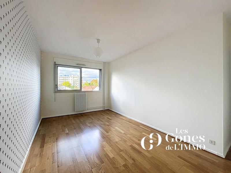 Appartement - 101 m² - 4 pièces