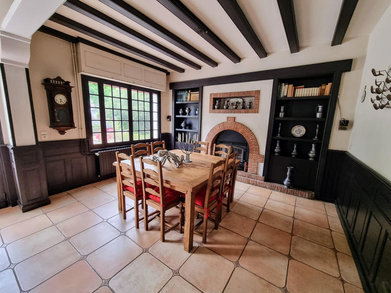 Maison ancienne - 289 m² - 10 pièces