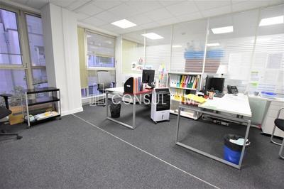 Local d'activité / Entrepôt - 217 m²