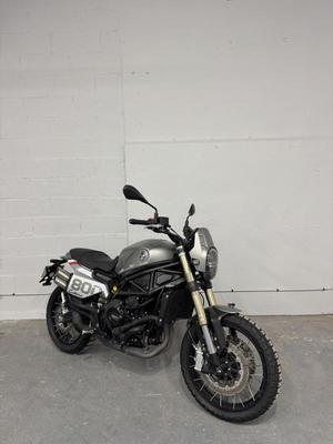 Benelli Leoncino 800 Trail