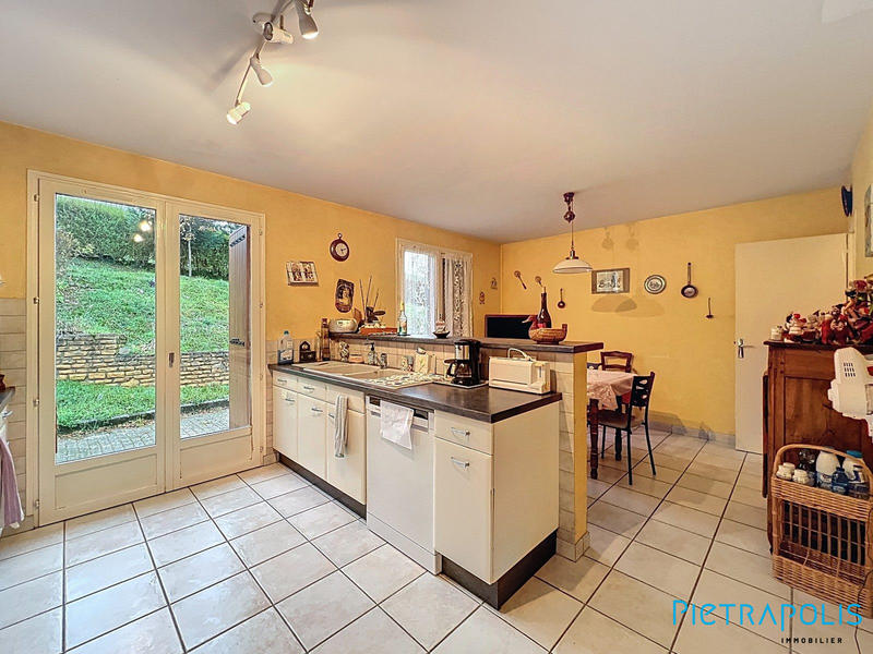 Maison - 146 m² - 6 pièces