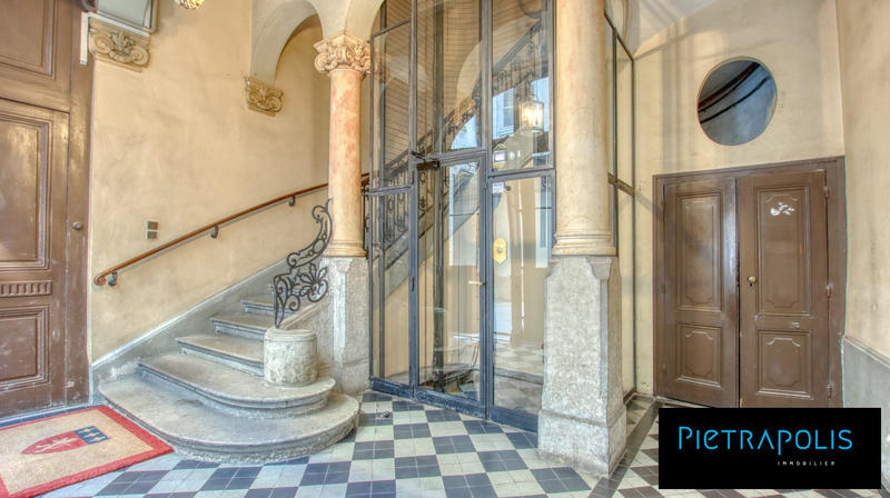 Appartement - 156 m² - 5 pièces