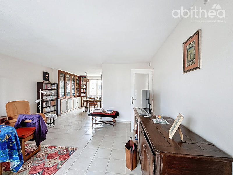 Maison - 83 m² - 5 pièces