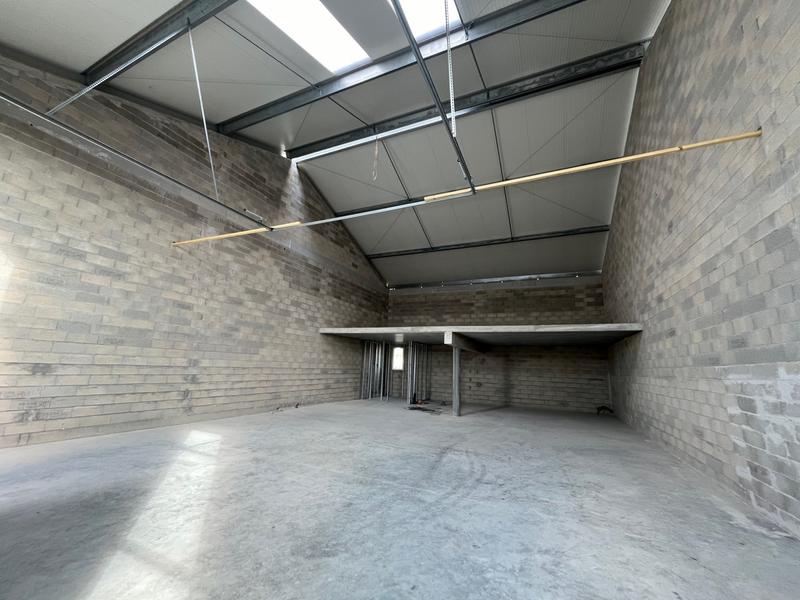 Local commercial - 235 m²