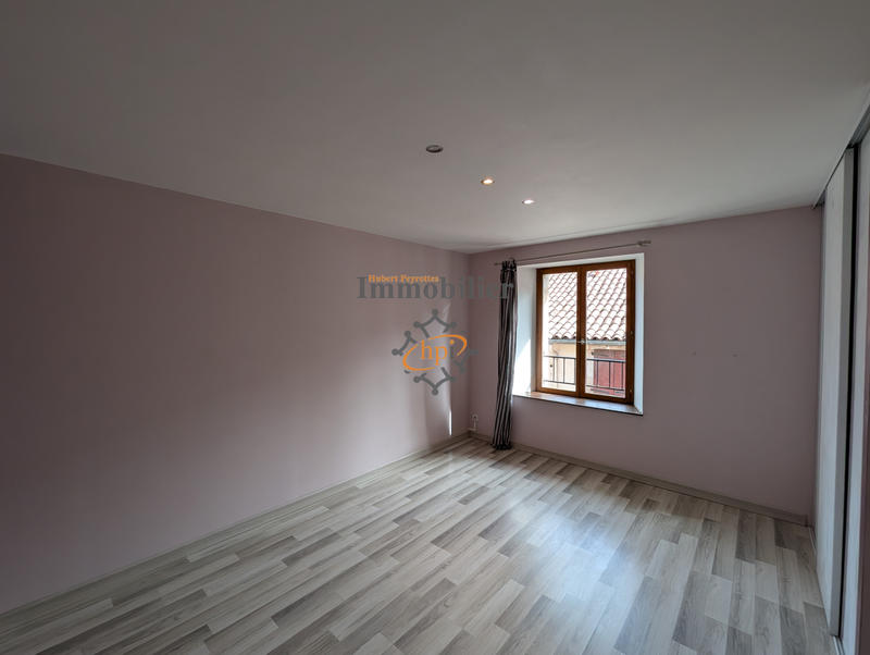 Maison - 152 m² - 6 pièces