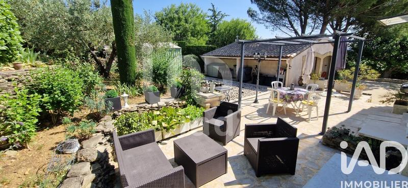 Maison - 205 m² - 6 pièces