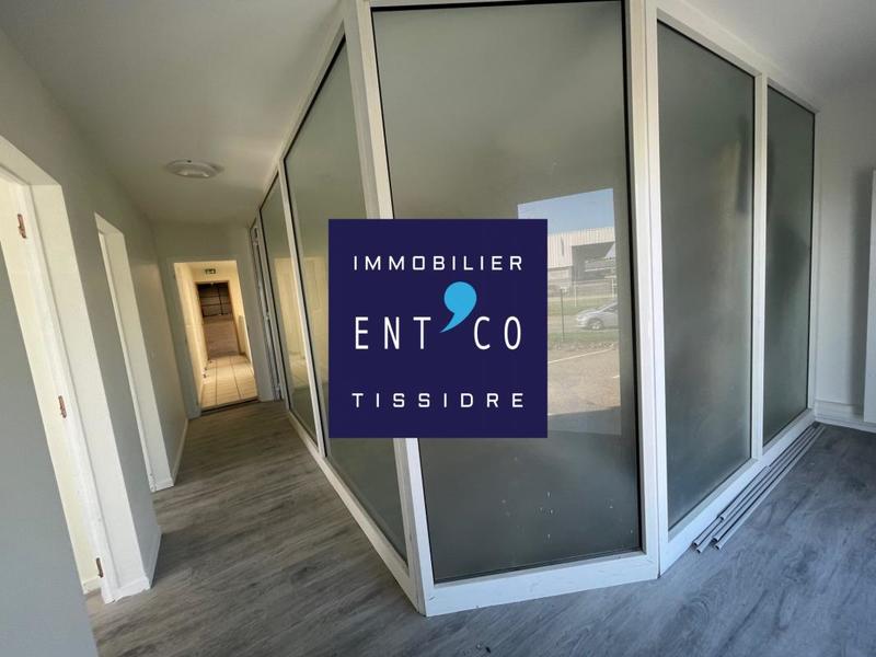 Entrepôt - 1 680 m²