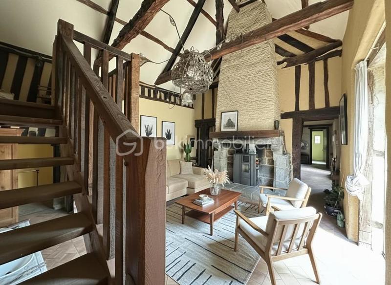 Maison - 240 m² - 10 pièces