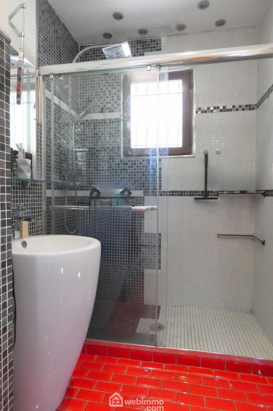 Maison - 88 m² - 4 pièces