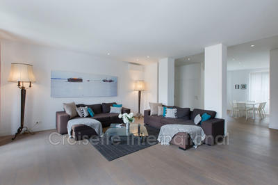 Appartement - 150 m² - 4 pièces