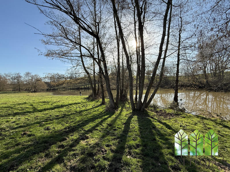 Maison - 220 m² - 7 pièces