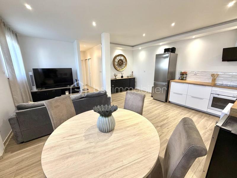 Maison - 103 m² - 5 pièces