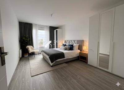 Maison - 87 m² - 4 pièces