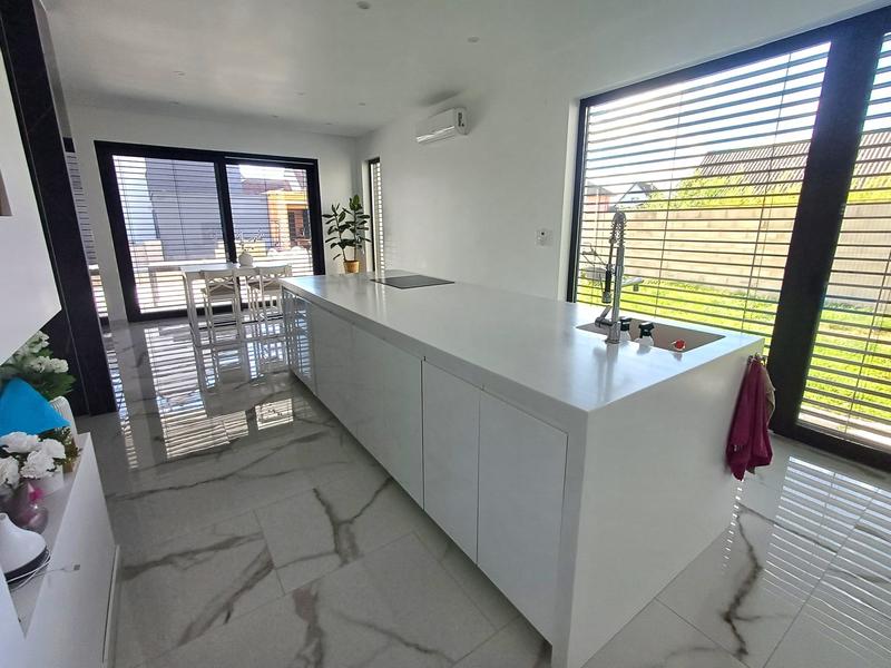 Maison contemporaine - 168 m² - 5 pièces