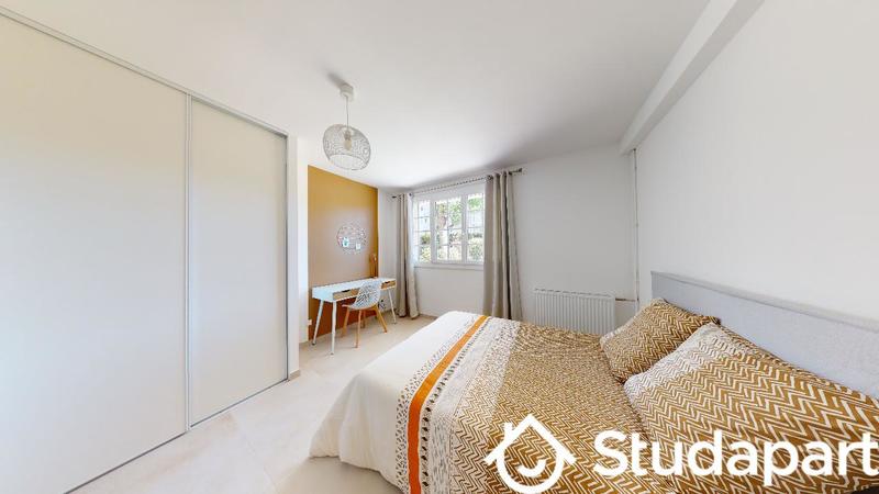 Chambre - 10 m² - 1 pièce