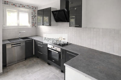 Maison - 82 m² - 4 pièces