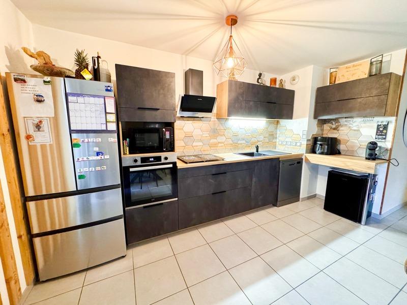 Appartement - 82 m² - 4 pièces