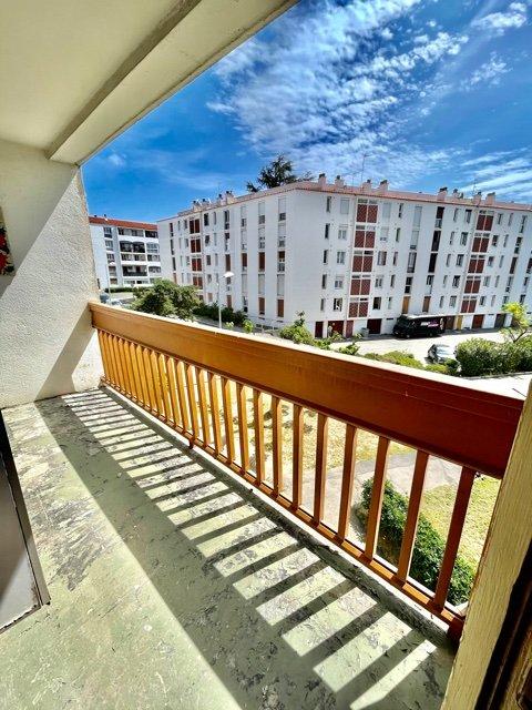 Appartement ancien - 90 m² - 5 pièces