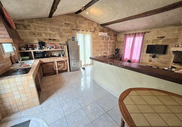 Maison en pierre - 76 m² - 3 pièces