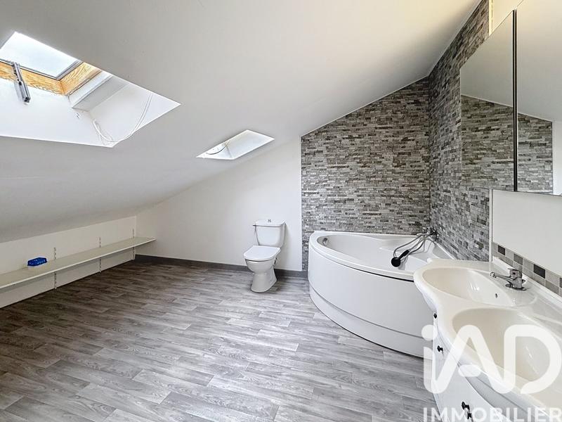 Maison - 85 m² - 4 pièces