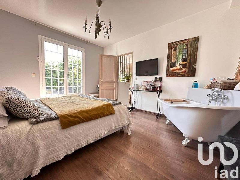 Maison - 200 m² - 7 pièces