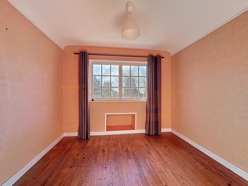 Maison - 94 m² - 5 pièces