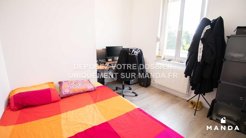 Chambre - 10 m² - 5 pièces