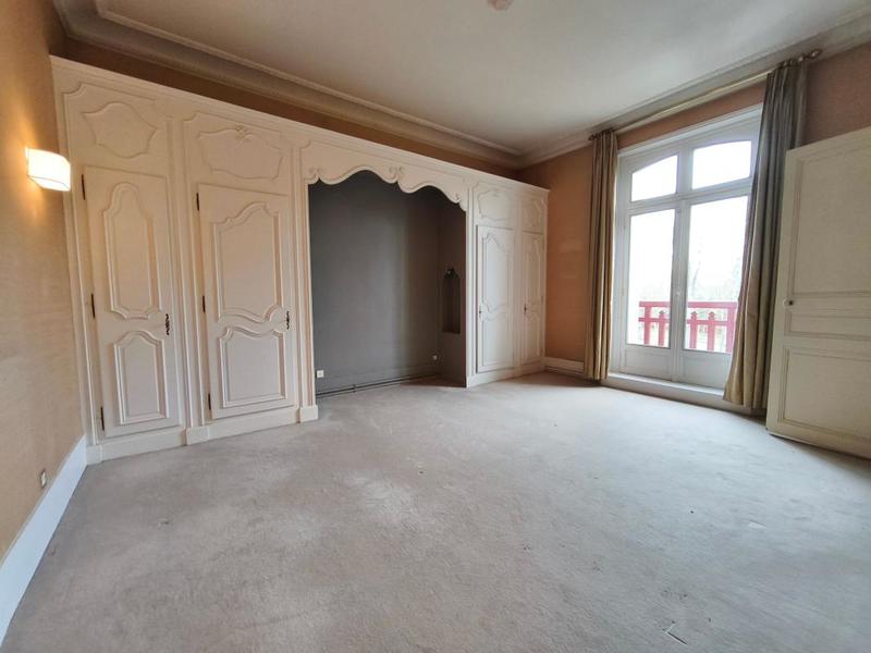 Appartement - 172 m² - 5 pièces