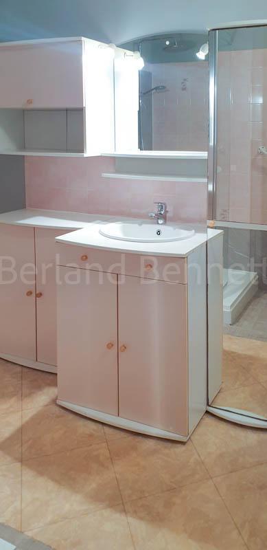 Maison - 280 m² - 10 pièces