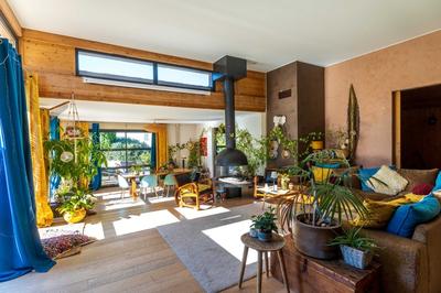 Maison de bois - 240 m² - 6 pièces