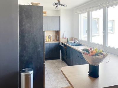 Appartement - 79 m² - 4 pièces