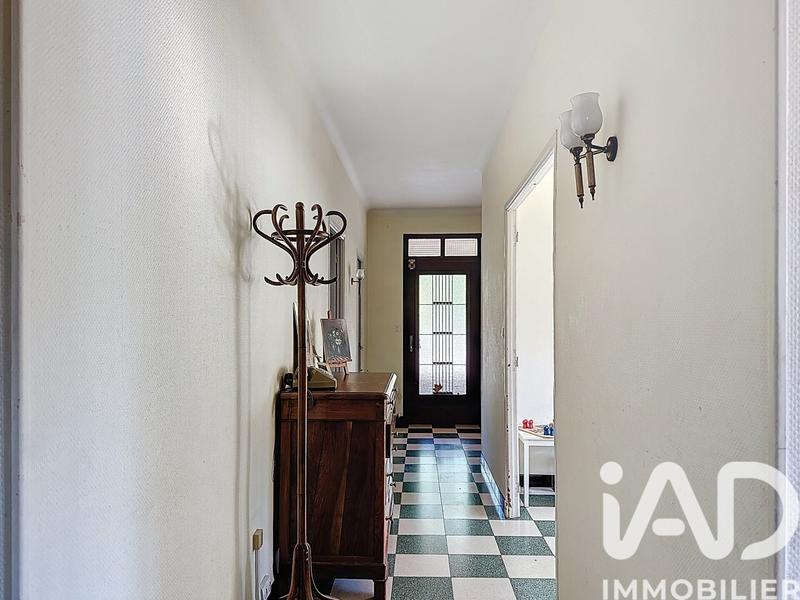 Maison - 202 m² - 7 pièces