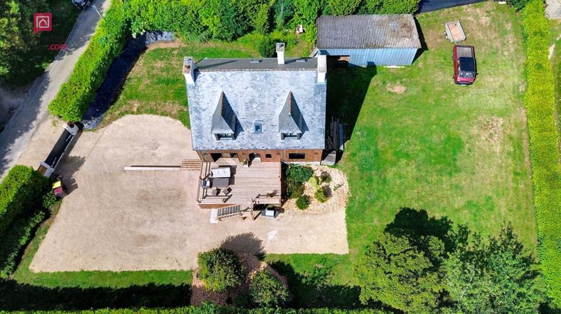 Maison - 150 m² - 8 pièces