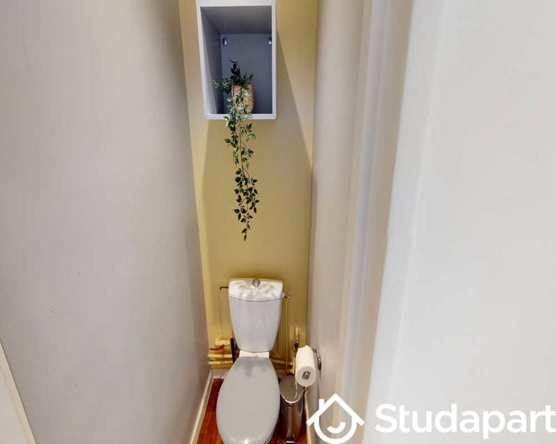 Chambre - 80 m² - 1 pièce