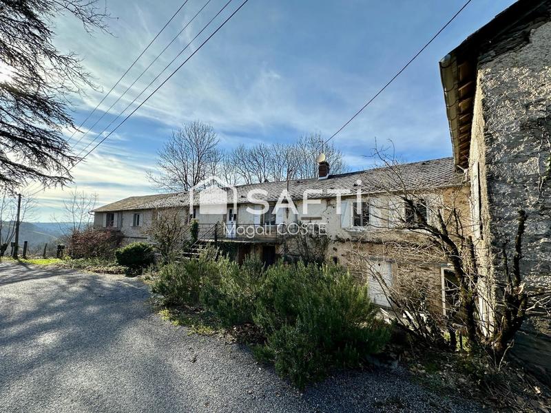 Maison - 440 m² - 12 pièces