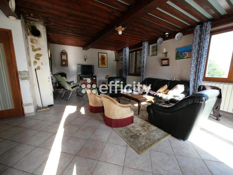 Maison - 163 m² - 8 pièces