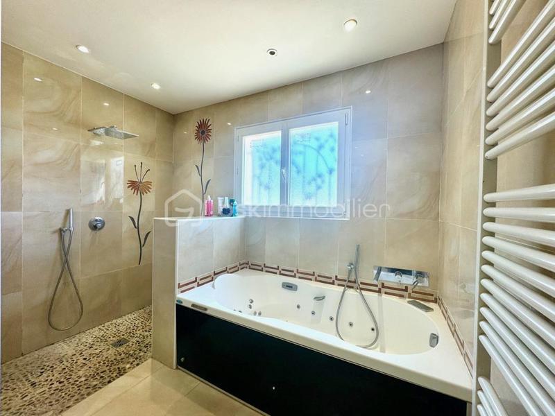 Villa - 170 m² - 7 pièces